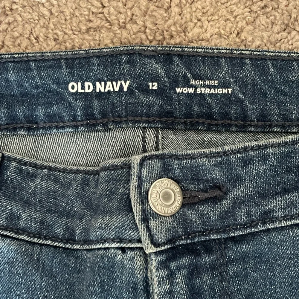 Old Navy High Rise Blue Jeans - Picture 5 of 5